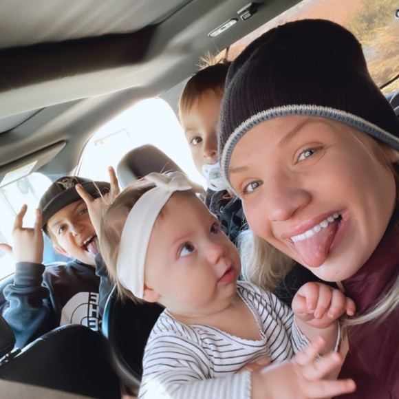 Meet your Posher, Sarah - Picture 3 of 10